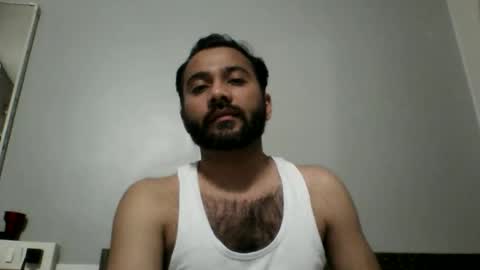 Snapshot of blue_bearr chatting on 12/17/25, 04:02 Blue Bear online show from 12/17/25, 04:02