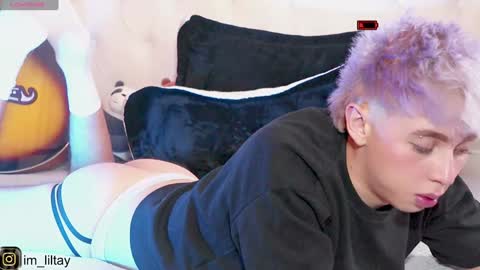 Snapshot of blue_boy_1 chatting on 01/08/25, 04:54 TAY online show from 01/08/25, 04:54