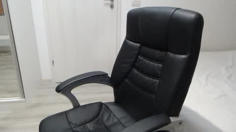 Juliet online show from 12/13/25, 07:53