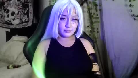 Snapshot of blue_katt chatting on 11/28/25, 10:45 blue katt online show from 11/28/25, 10:45