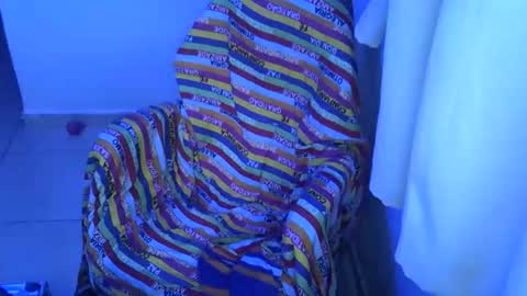 Snapshot of blue_liz chatting on 10/05/25, 09:13 blue_liz online show from 10/05/25, 09:13