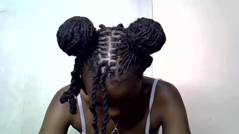 blue_savagee online show from 10/14/25, 03:24