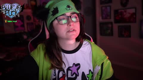 Snapshot of blueasfuck chatting on 12/31/24, 02:19 Blue online show from 12/31/24, 02:19