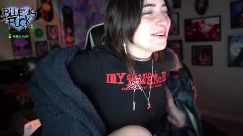 Snapshot of blueasfuck chatting on 01/09/25, 01:50 Blue online show from 01/09/25, 01:50