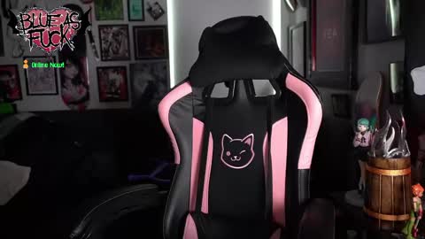 Blue online show from 05/02/26, 01:32