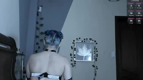 sophie  online show from 09/26/25, 09:19