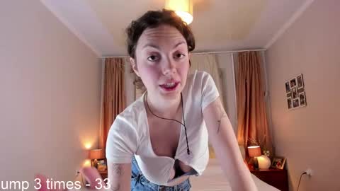 Elisa online show from 01/17/25, 03:22