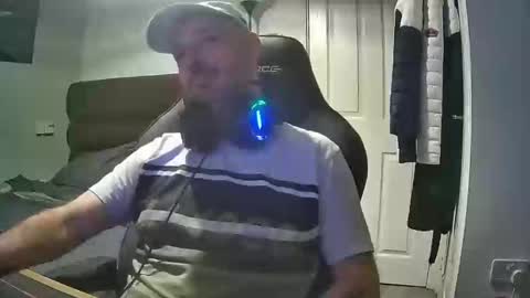 bluebirdflame1 online show from 12/23/24, 09:51