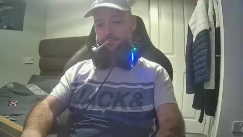 bluebirdflame1 online show from 12/25/24, 09:33