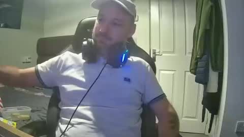 bluebirdflame1 online show from 12/30/24, 04:31