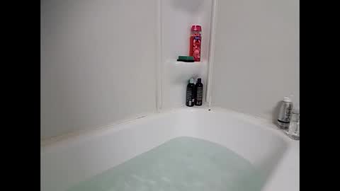 Snapshot of bluebloodednorsewitch chatting on 12/21/24, 02:37 bluebloodednorsewitch online show from 12/21/24, 02:37