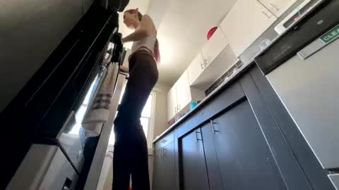 Snapshot of bluebloodednorsewitch chatting on 02/13/25, 05:22 bluebloodednorsewitch online show from 02/13/25, 05:22