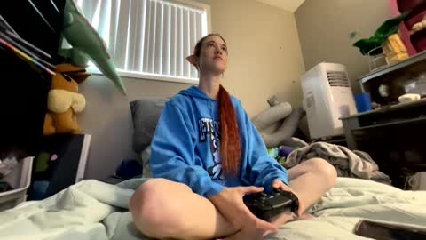 Snapshot of bluebloodednorsewitch chatting on 09/23/25, 05:05 bluebloodednorsewitch online show from 09/23/25, 05:05