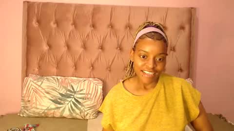 Snapshot of bluedi622952 chatting on 03/09/25, 04:05 Tee online show from 03/09/25, 04:05