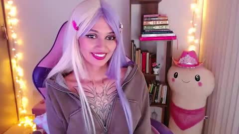 Im Abril .. Nice to meet you  thumb up me please its important  INDEPENDENT MODEL online show from 11/14/25, 01:15