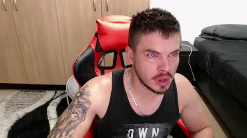 blueeyeboy0 online show from 01/21/25, 08:54