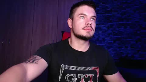 blueeyeboy0 online show from 02/17/25, 03:04