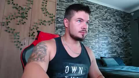 blueeyeboy0 online show from 01/10/26, 07:32