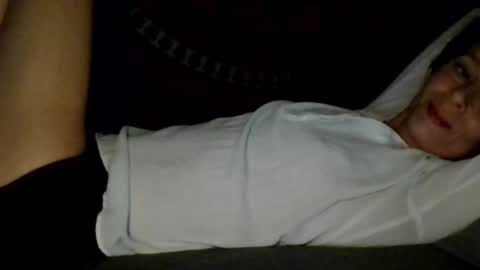 Snapshot of blueeyedlie chatting on 02/01/25, 05:28 Blueeyedlie online show from 02/01/25, 05:28