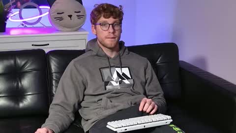 blueeyedtallguy online show from 11/07/25, 11:49