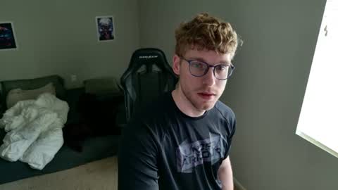 Snapshot of blueeyedtallguy chatting on 07/07/26, 11:09 blueeyedtallguy online show from 07/07/26, 11:09
