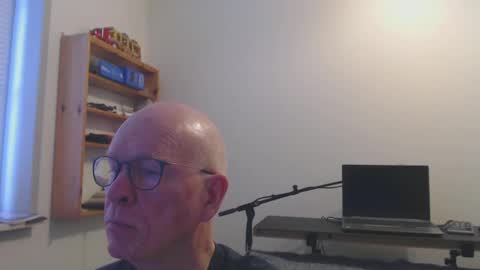 blueeyesn8 online show from 01/03/25, 08:43