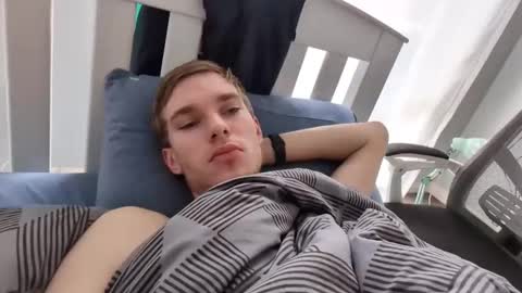 bluegaze6227724 online show from 12/01/25, 08:25