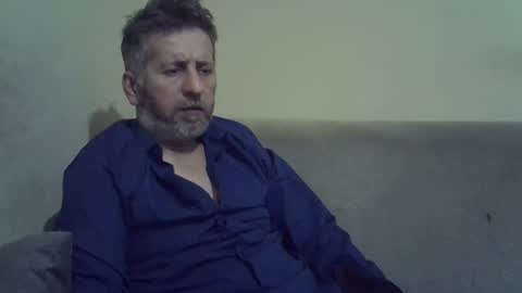 Snapshot of bluehot59 chatting on 01/04/25, 09:41 blue online show from 01/04/25, 09:41