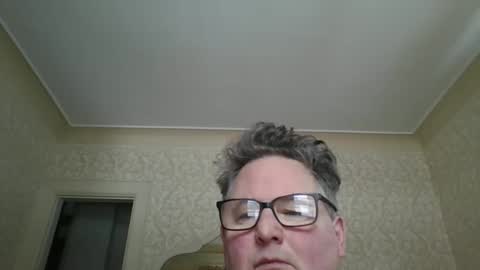 bluemoose70 online show from 12/06/24, 04:17