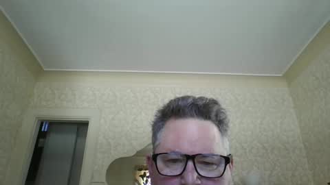 bluemoose70 online show from 03/02/25, 04:53