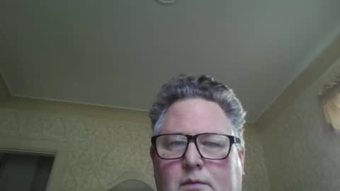 bluemoose70 online show from 10/26/25, 04:46