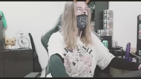 Blue online show from 12/17/25, 12:16