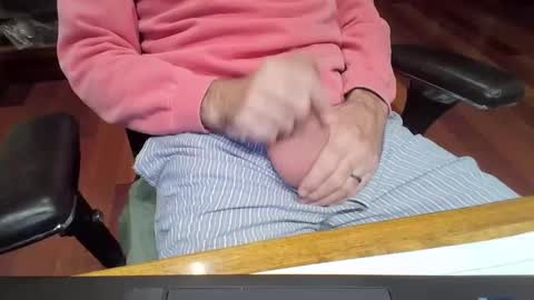 Snapshot of bluespycy chatting on 12/19/24, 11:07 bluespycy online show from 12/19/24, 11:07