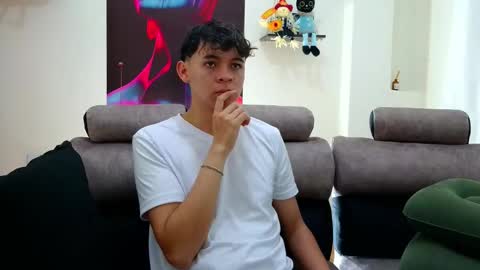 bluewolf247 online show from 10/19/25, 07:36