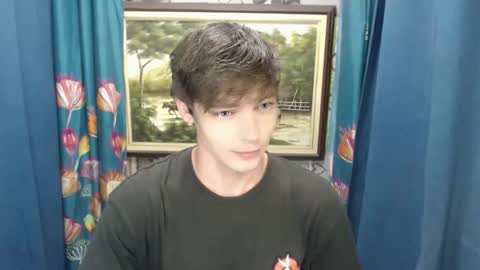 Snapshot of blueyedboyinasia chatting on 05/15/26, 06:04 blueeyedboyisasia online show from 05/15/26, 06:04