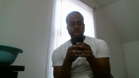 bluffin_mcmuffin online show from 11/19/25, 02:28