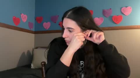 Snapshot of bluntbabe chatting on 02/22/25, 04:29 Sasha online show from 02/22/25, 04:29