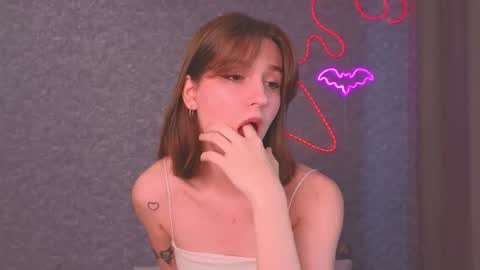 Snapshot of blush_and_breathe chatting on 06/17/26, 07:00 blush_and_breathe online show from 06/17/26, 07:00
