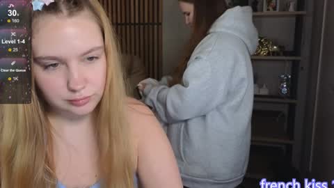 Ellie3 online show from 12/15/24, 03:20