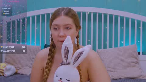 Ellie3 online show from 12/18/24, 04:17