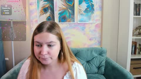 Ellie3 online show from 12/24/24, 12:11