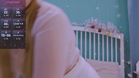 Ellie3 online show from 12/27/24, 04:10