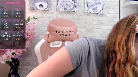 Ellie3 online show from 12/30/24, 01:58