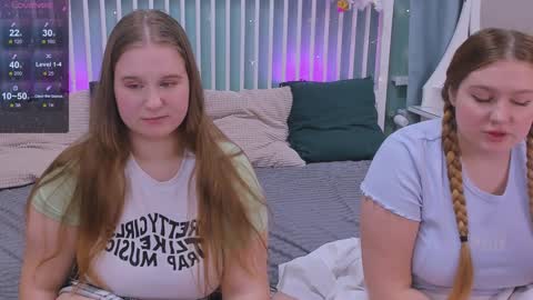 Ellie3 online show from 02/03/25, 06:39