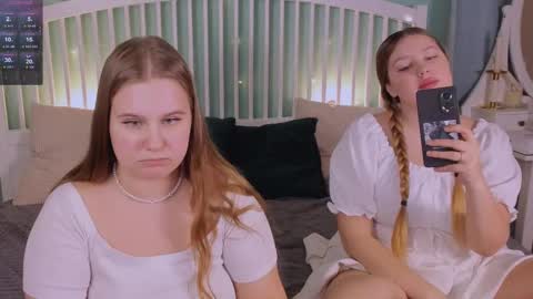 Ellie3 online show from 02/15/25, 02:55