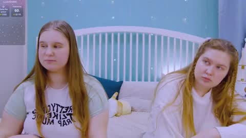 Ellie3 online show from 02/23/25, 06:12