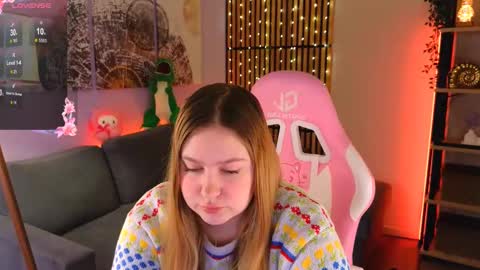 Ellie3 online show from 03/06/25, 01:57