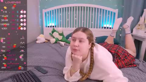 Ellie3 online show from 11/23/25, 09:25