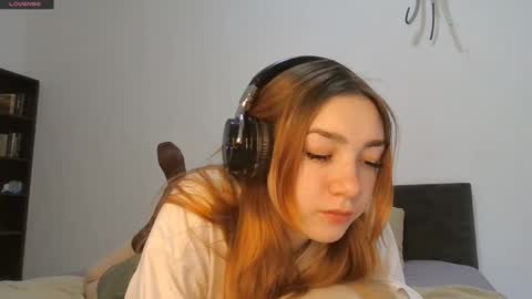 Snapshot of blush_lover chatting on 09/25/25, 10:08 Kate online show from 09/25/25, 10:08