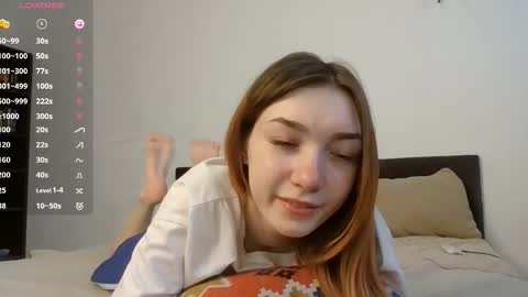 Snapshot of blush_lover chatting on 11/06/25, 09:10 Kate online show from 11/06/25, 09:10